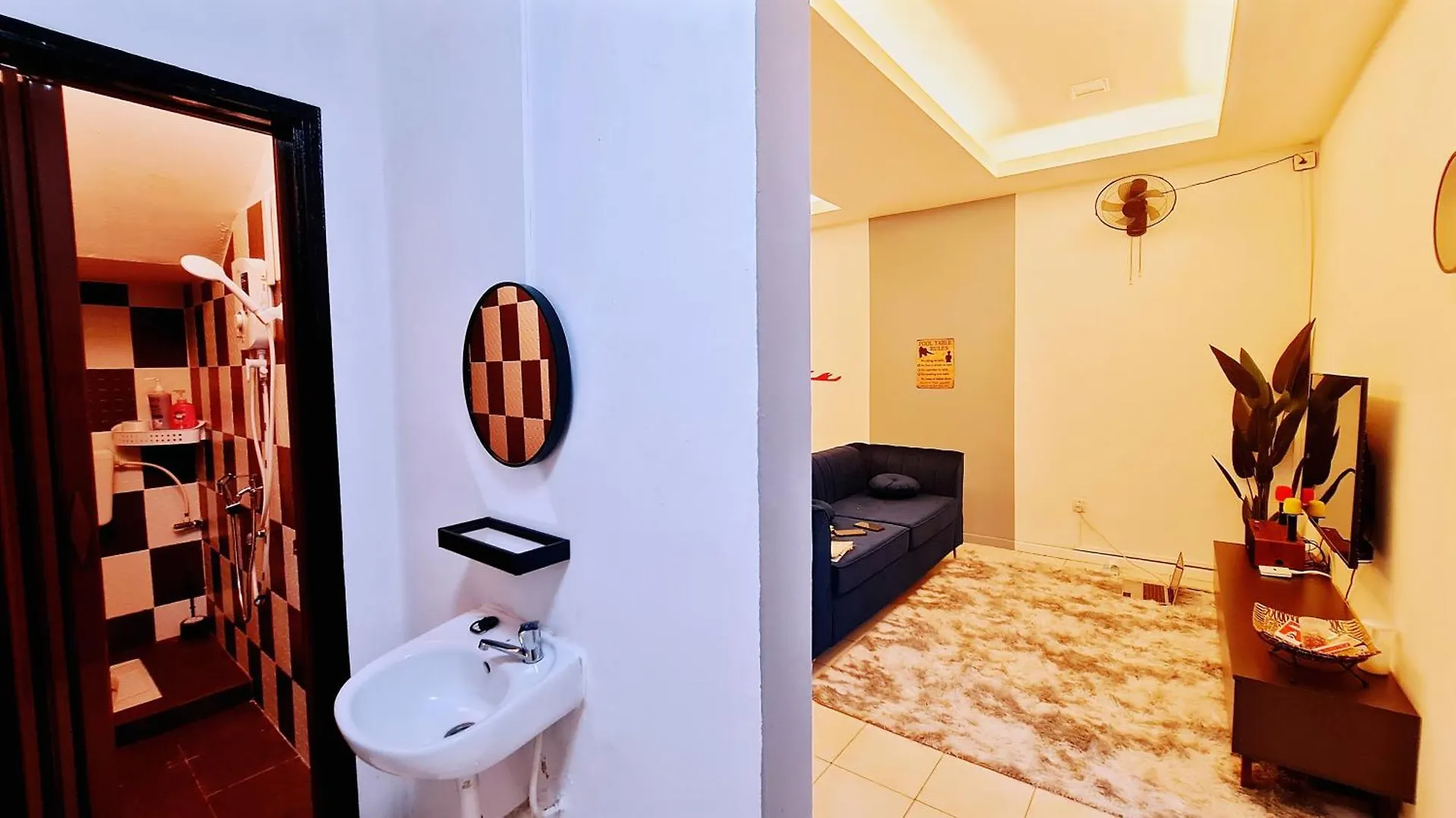 Hm Dream Ktv Pool Double Storey Up To 16Pax Rumbia 新山 马来西亚